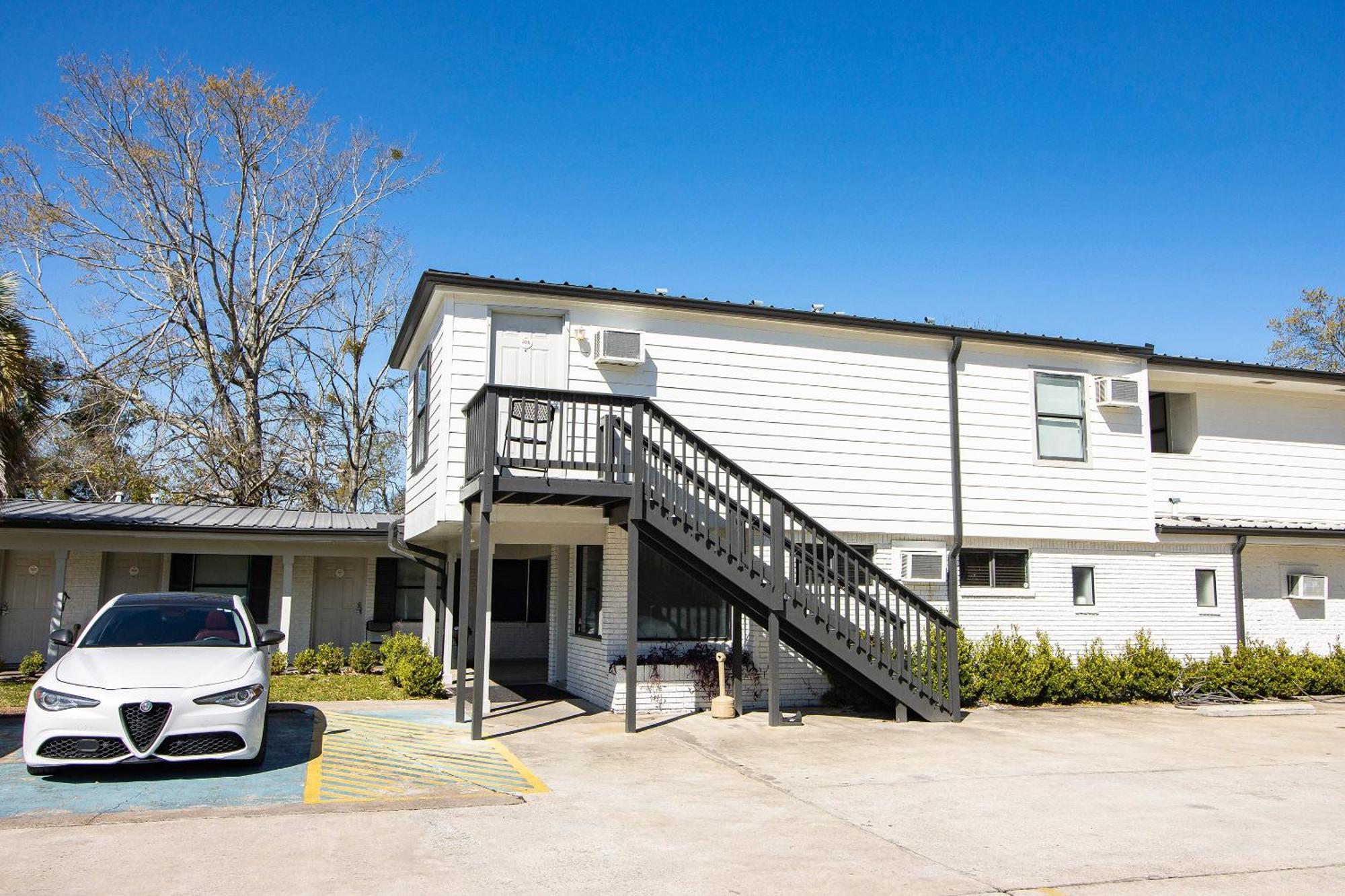 Oyo Hotel Sulphur La Hwy 90 West エクステリア 写真