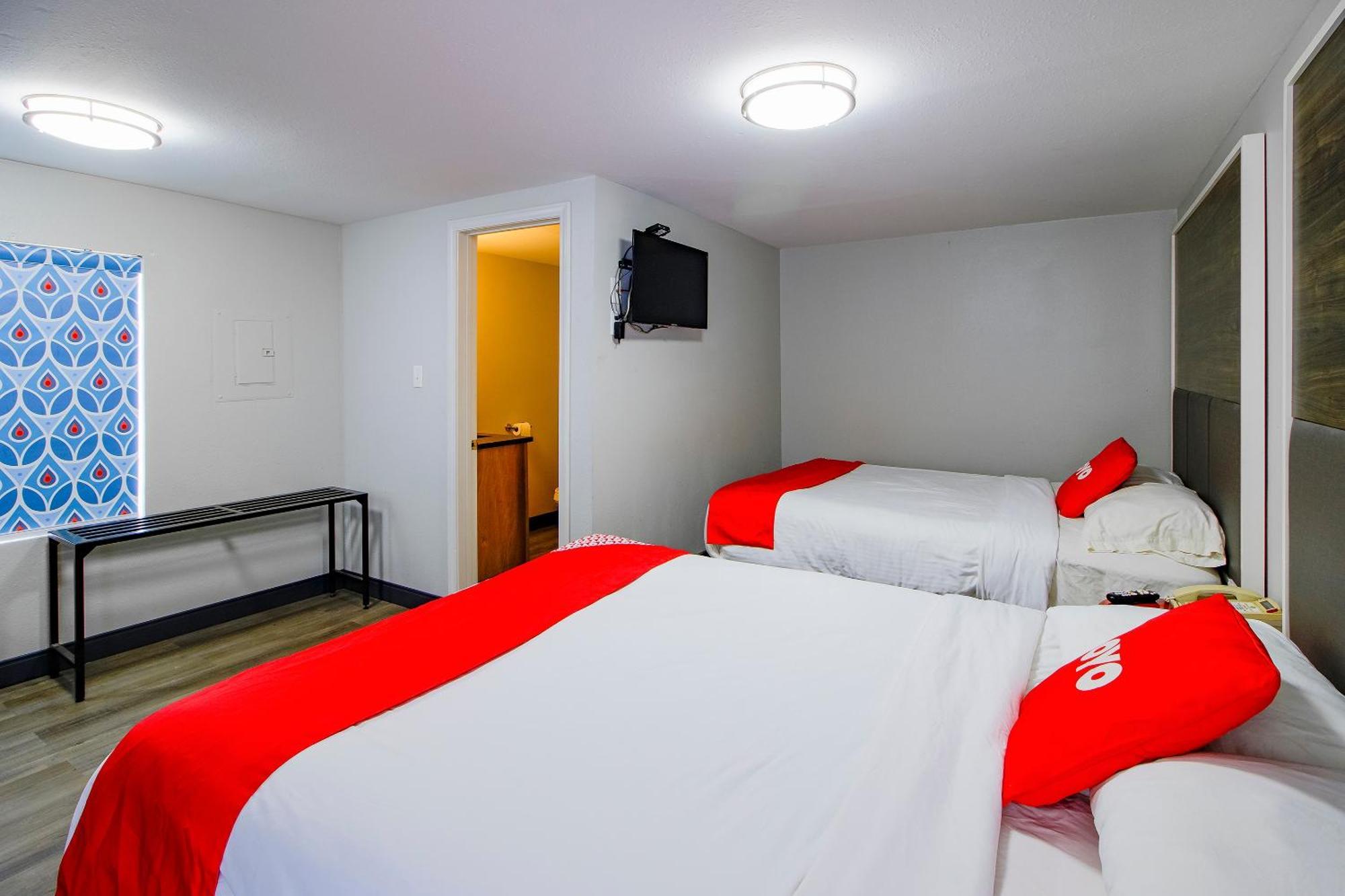 Oyo Hotel Sulphur La Hwy 90 West エクステリア 写真