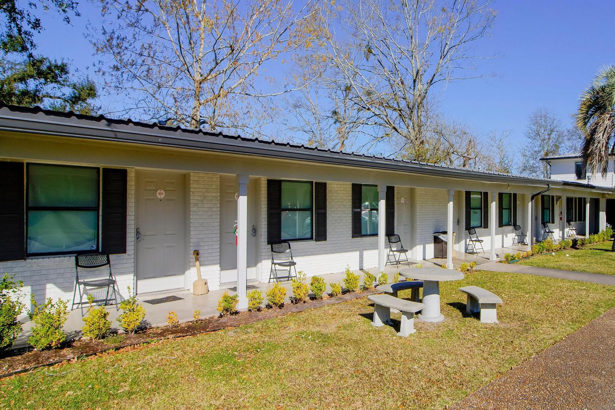 Oyo Hotel Sulphur La Hwy 90 West エクステリア 写真