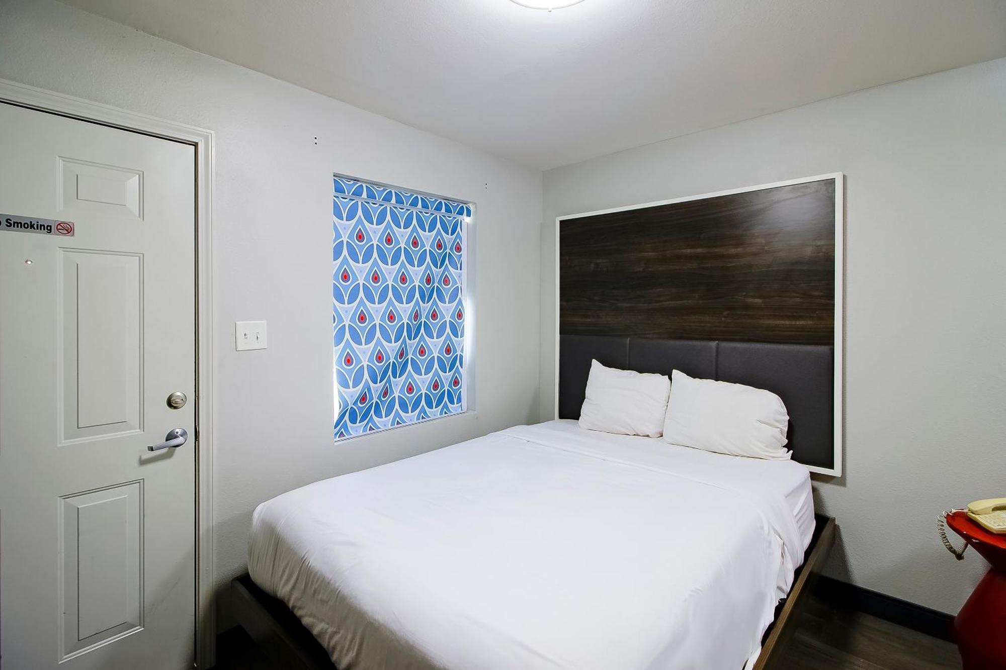 Oyo Hotel Sulphur La Hwy 90 West エクステリア 写真